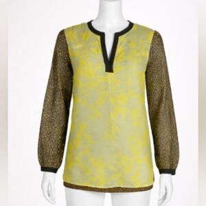 Max Mara yellow and green silk abstract patterned tunic. Stretchy fabric in the
